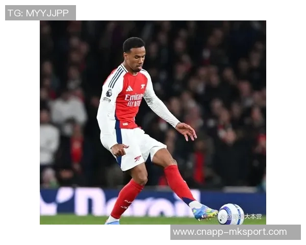 阿尔特塔之子加布里埃尔在阿森纳U17展现锋线才华年仅16岁踢右边锋