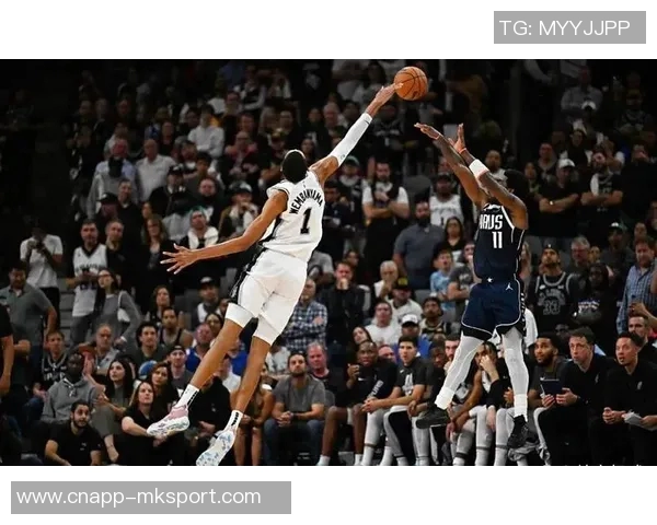 名记称文班亚马如外星人NBA近20年未见如此独特球员