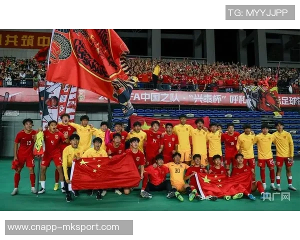 国足U16对朝鲜比赛中体能透支明显边路传球手短缺成制约因素