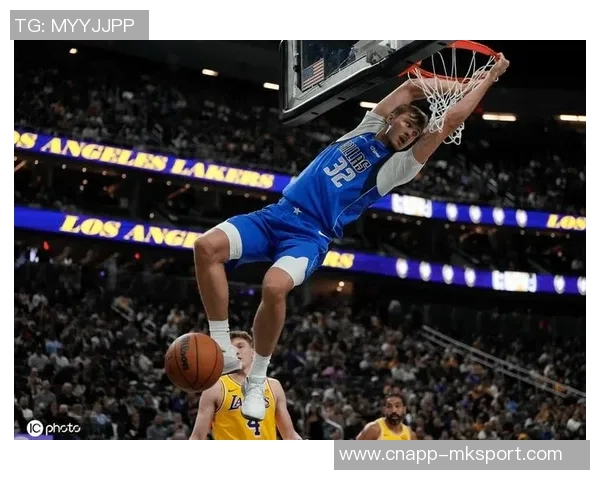 弗拉格分享篮球战术经验轻松应对NBA与大学术语混淆 弗拉格分享篮球战术经验轻松应对NBA与大学术语混淆