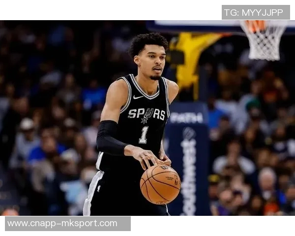 文班亚马参与球队训练状态良好对阵灰熊出战仍需观察